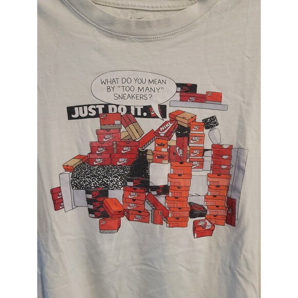Nike Air Shoe Sneaker head "TOO MANY SNEAKERS?" Men's Medium Shirt - Picture 2 of 7